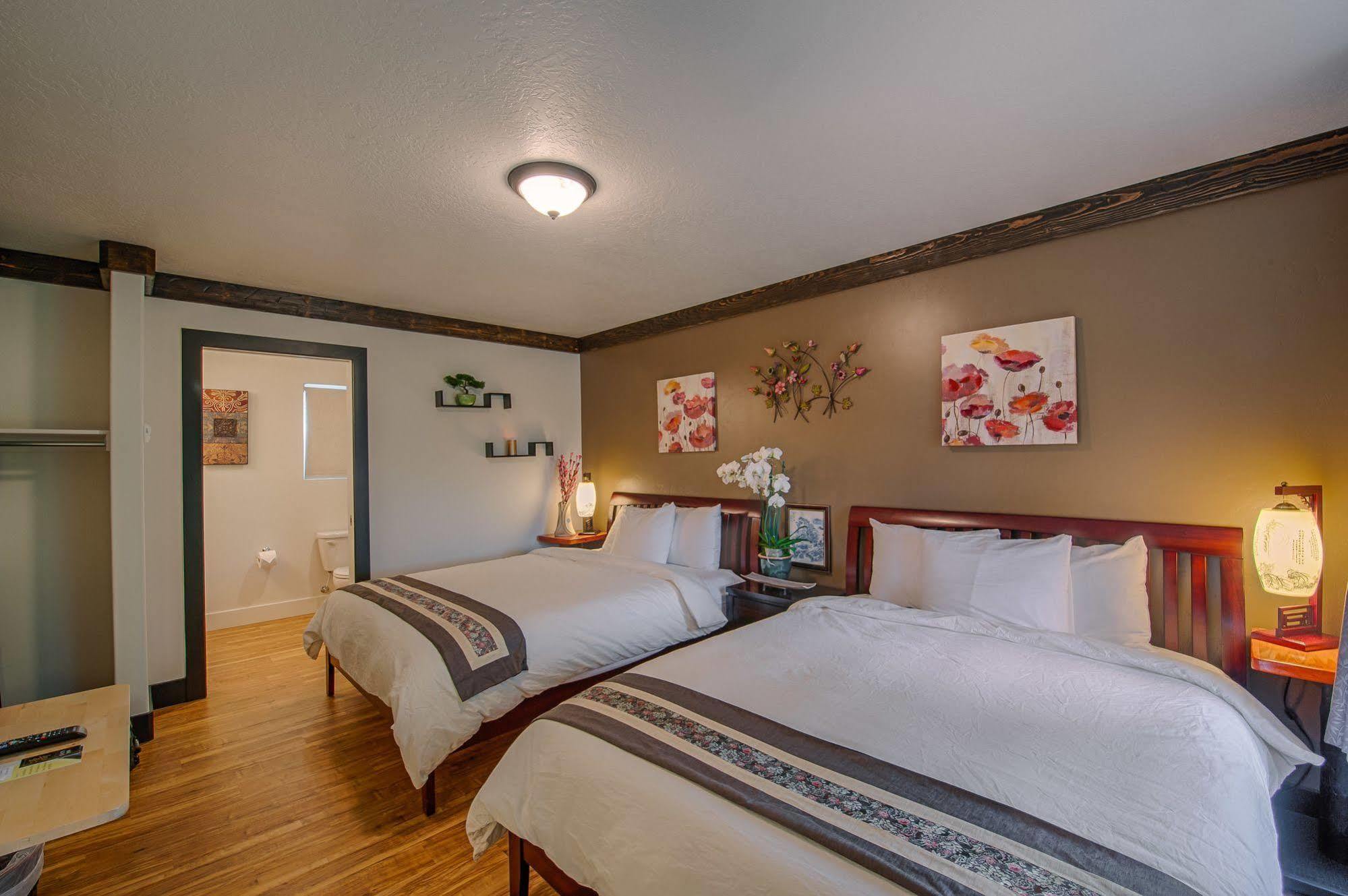 Tao'S Inn West Yellowstone Extérieur photo